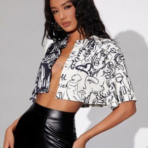SHEIN SXY T-shirt à motif lettre et figure à blocs de couleurs à chaîne