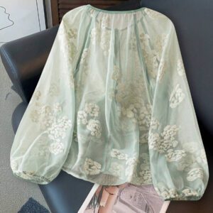 SHEIN Chemise décontractée à manches longues avec nœud à l'avant pour femmes, convient pour les vacances