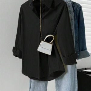 Chemise élégante de couleur unie avec poche avant boutonnée, idéale pour la remise des diplômes, la rentrée scolaire. Chemise à manches longues et décontractée pour le printemps et l'automne. Vêtements d'automne pour femmes