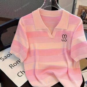 Top à manches courtes en tricot, col polo, avec rayures contrastées et broderie pour femmes