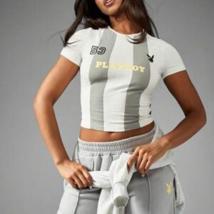 Missguided x Playboy T-shirt court de sport inspiré de l'athlétisme, avec numéro de vareuse et design rayé, top d'été ajusté, streetwear Y2K