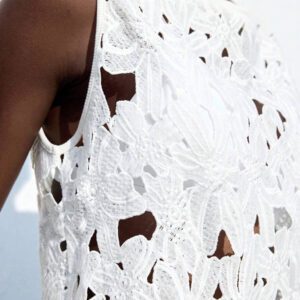 Maija Débardeur en dentelle florale élégante et hydrosoluble, couvre-chef décontracté. Convient pour le printemps, l'été, les vacances, la plage. Tenue d'été pour femmes, Jour de l'Indépendance, vacances de la Saint-Jean, vacances à la plage, anniversaire, club, top en crochet pour femmes, top court blanc, top court en dentelle, tops courts d'été, top à œillets