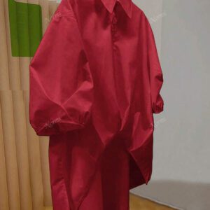 Chemise casual d'été en polyester pour femmes, de couleur unie, à manches courtes et coupe asymétrique