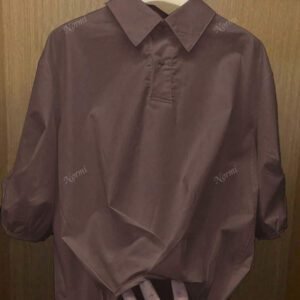 Chemise casual d'été en polyester pour femmes, de couleur unie, à manches courtes et coupe asymétrique