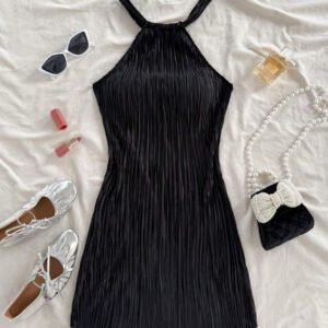 Soleia Mini-robe plissée de couleur unie à coupe slim avec sangle