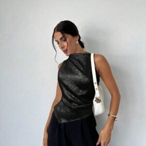 Firerie Chemisier élégant et minimaliste pour femmes, col volant doré sans manches, ourlet courbe. Top plissé, essentiel pour le travail et les déplacements. Tenue de printemps/été, pour le travail, les festivals de musique et les occasions formelles