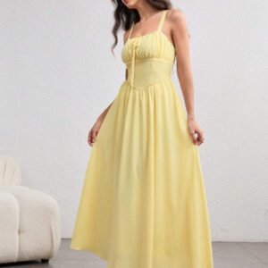 Modelyn Robe à bretelles fines jaune crème avec lien devant, printemps/été pour femmes