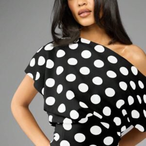 MISSGUIDED Top court style bardot à pois, manches dolman fluides, blouse d'été décontractée, tenue de resort, Top de fête de jour à manches bouffantes, top mode