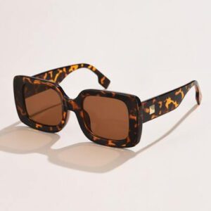 1 pièce carrées surdimensionnées vintage, candy-colored, simple, avec rivets. Style rétro casual européen et américain. Convient pour le port quotidien, les vacances et les accessoires de plage pour femmes. Basiques pour les tenues d'automne-hiver des femmes. Cadeaux pour les vacances d'été, la plage, les voyages.