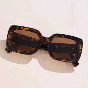 1 pièce carrées surdimensionnées vintage, candy-colored, simple, avec rivets. Style rétro casual européen et américain. Convient pour le port quotidien, les vacances et les accessoires de plage pour femmes. Basiques pour les tenues d'automne-hiver des femmes. Cadeaux pour les vacances d'été, la plage, les voyages.
