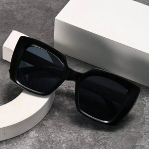 1 pièce Lunettes de soleil carrées en plastique décorées à la mode pour femmes, accessoires de plage, lunettes de soleil d'été, accessoires de voyage et de vacances, élégant pour les sorties en famille, les voyages, les vacances à la plage