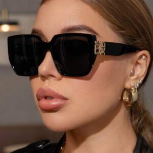 Lunettes de soleil vintage carrées surdimensionnées à monture épaisse en plastique. Lunettes de soleil mode classique pour extérieur, voyage, plage, vacances, avec protection UV. Accessoires de plage pour femmes. Lunettes de soleil de base s'adaptant aux chandails, jeans, survêtements, sweats à capuche, vestes, robes et chemises à manches longues. Ombre élégante pour les sorties familiales, les voyages, les vacances d'été à la plage.