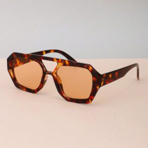 Nouveaux verres de mode carrés rétro à double lentille pour femmes et hommes, avec des lentilles océaniques, convenant pour le port quotidien. Accessoires de plage pour femmes, de base, tenues d'automne-hiver pour femmes, tenues d'affaires décontractées, cadeaux pour les vacances d'été à la plage, l'extérieur, les voyages