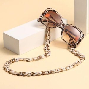 Lunettes de soleil vintage à grand cadre carré en plastique, monture de mode classique pour les sorties en extérieur, les voyages, la plage et les vacances. Protection UV élégante et à la mode pour les sorties en famille, les vacances d'été, la plage, les voyages et les loisirs en extérieur.