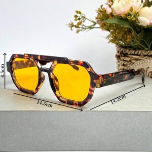 Nouveaux verres de mode carrés rétro à double lentille pour femmes et hommes, avec des lentilles océaniques, convenant pour le port quotidien. Accessoires de plage pour femmes, de base, tenues d'automne-hiver pour femmes, tenues d'affaires décontractées, cadeaux pour les vacances d'été à la plage, l'extérieur, les voyages