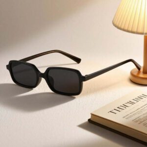 1 pièce lunettes de mode femme à monture rectangulaire noire en PC, style simple de couleur unie, style de rue pour les vacances, convient pour un port quotidien