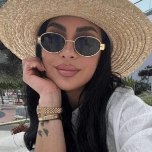 1 pièce Lunettes de mode à monture carrée, & lunettes de mode polyvalentes et haut de gamme pour femmes avec design de lettres, style élégant à monture carrée surdimensionnée