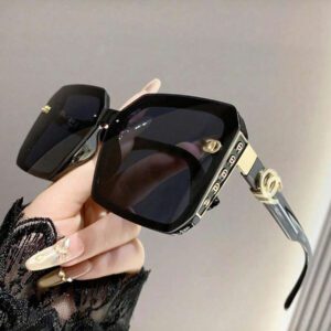 1 pièce Lunettes de mode à monture carrée, & lunettes de mode polyvalentes et haut de gamme pour femmes avec design de lettres, style élégant à monture carrée surdimensionnée