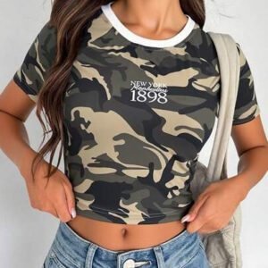 INAWLY T-shirt court casual à col rond à manches courtes avec imprimé lettres et camouflage pour femmes