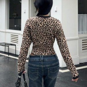 Flirla Women's Crop V-Neck Leopard Print American-Style Long Sleeve Sweater, Unique Design For Autumn/Winter