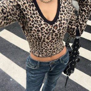Flirla Women's Crop V-Neck Leopard Print American-Style Long Sleeve Sweater, Unique Design For Autumn/Winter
