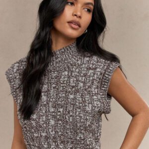 MISSGUIDED Turtleneck Cable Knit Sweater Vest Crop Top Holiday Winter Autumn Fashion Knitwear Sleeveless Preppy Style Varsity Classic