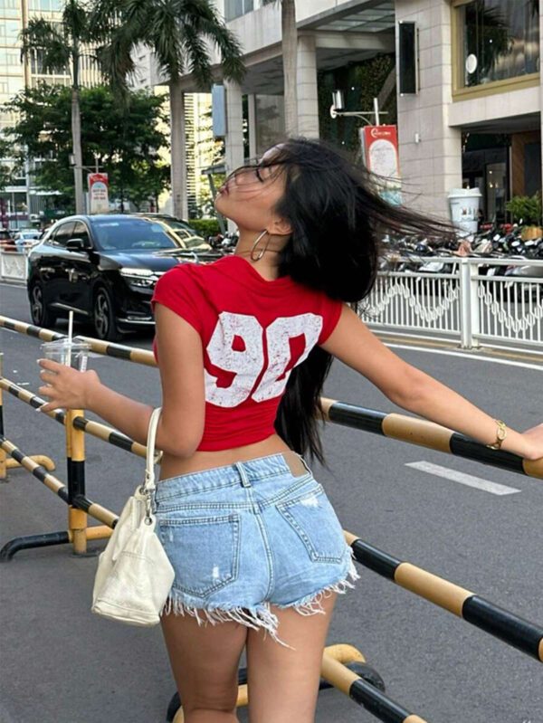 INAWLY Women's Short Sleeve Cropped Fitted Solid V-Neck T-Shirt, Minimalist Fashion – Image 4