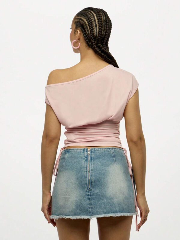 SUMWON WOMEN Off Shoulder Ruched Crop Top Geometric Print Side Drawstring Design Fall Spring Casual Y2K Street Style Festival Concert Dance Club Party Wear Off The Shoulder Top – Image 3