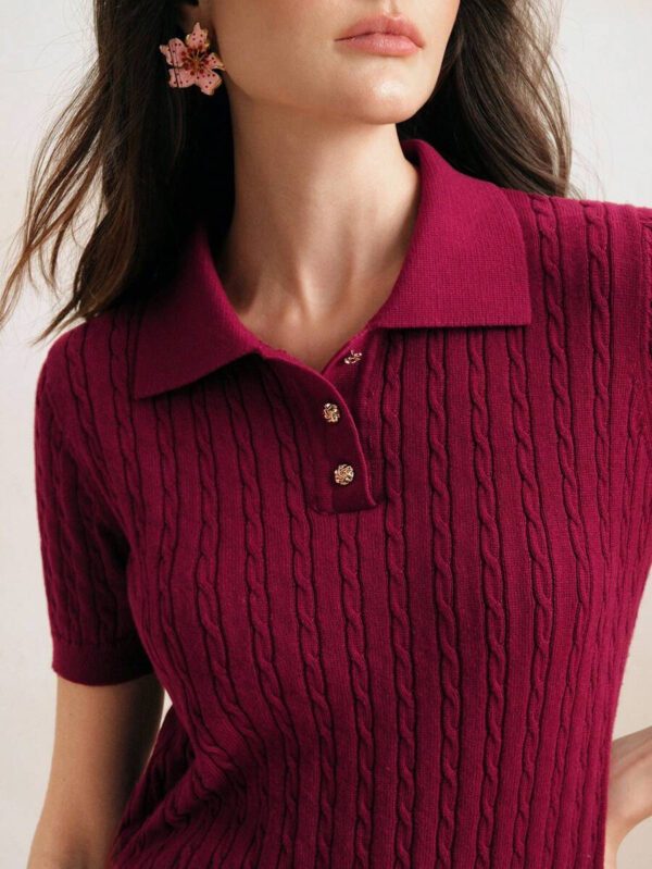 Anewsta Top de T-shirt/blouse tricoté, col polo vintage, manches courtes, torsadé, couleur unie. Élégant et moderne, convient pour le Nouvel An chinois, la Saint-Valentin – Image 6