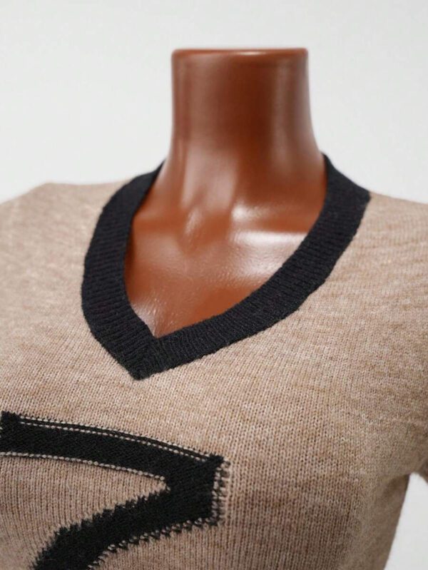 BamGleam Ensemble de pull pour femmes avec motif chiffre 7, Top court à manches courtes col V, style sport chic décontracté – Image 5