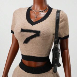 BamGleam Ensemble de pull pour femmes avec motif chiffre 7, Top court à manches courtes col V, style sport chic décontracté