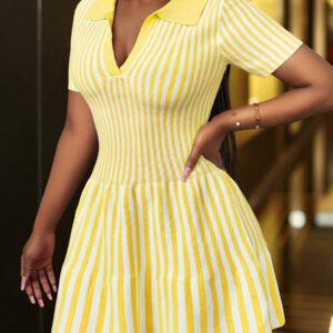Slaydiva Nouvelle arrivée d'été 2025 Robe courte tricoté à col polo rayé élégante pour soirée et usage décontracté