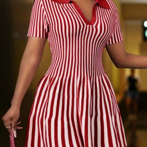 Slaydiva Nouvelle arrivée d'été 2025 Robe courte tricoté à col polo rayé élégante pour soirée et usage décontracté