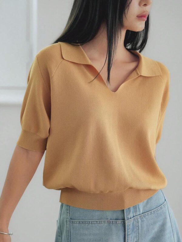 Dazy-Less Top tricoté ample de couleur jaune crème, simple et décontracté. Élégant pour le bureau, manches courtes, pour le printemps et l'été. Tenue pour enseignante – Image 2