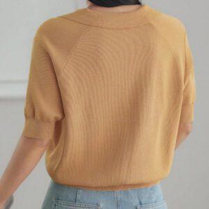 Dazy-Less Top tricoté ample de couleur jaune crème, simple et décontracté. Élégant pour le bureau, manches courtes, pour le printemps et l'été. Tenue pour enseignante