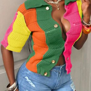 BamGleam Femmes Cardigan en tricot asymétrique à manches courtes avec boutons, col V, de style minimaliste. Couleurs contrastées orange et rose, léger et rayé. Élégant et simple.