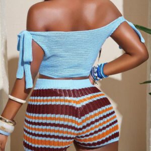 Slaydiva Ensemble 2 pièces d'été pour femmes 2025, comprenant un débardeur court bleu à épaules dénudées avec nœud papillon et des shorts en laine rayés marron, orange et blanc. Tenue de plage décontractée, idéale pour les vacances, les sorties quotidiennes ou les fêtes.
