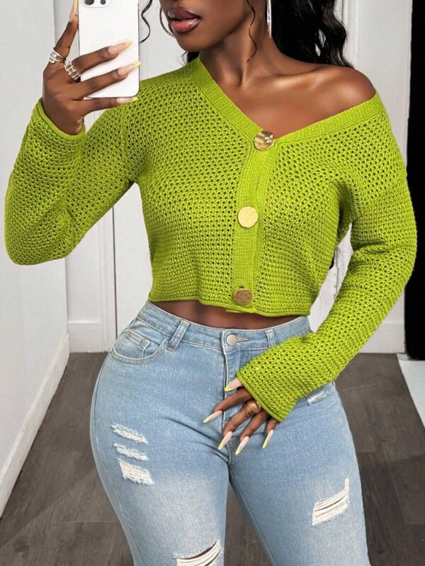 BamGleam Nouveau cardigan vert ajouré avec boutons surdimensionnés en métal, veste en tricot décontracté sexy et simple à manches longues et col en V – Image 4