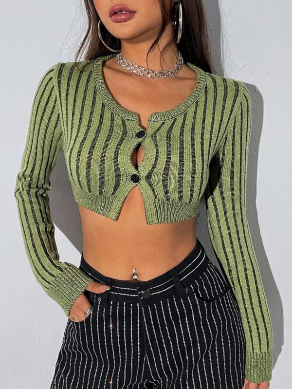 SHEIN Unity Ensemble Short À Rayures Verticales Et Cardigan Boutonné À La Mode Pour Femmes – Image 2