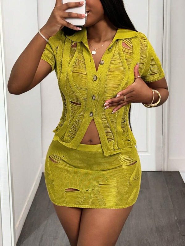 Slaydiva Ensemble 2 pièces pour femme, pull et mini-jupe moulante en crochet vert texturé ajouré. mode estivale 2025 pour festival de musique, Pâques, vacances, croisière, plage. Style décontracté avec col polo et manches courtes – Image 7