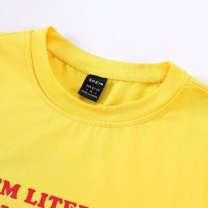 SHEIN TRNDY Top court avec slogan imprimé "Je suis littéralement juste une fille" et coupe slim pour femme. Hauts graphiques pour femme