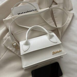 Sac à main carré à rabat de grande capacité pour femme, de haute qualité, idéal pour le shopping, les rendez-vous, toutes saisons, minimaliste, à la mode, sac à bandoulière avec bandoulière amovible et réglable.