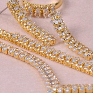 CORUIXI 4pcs Fashionable Gold V-Shaped Jewelry Set For Women, Includes Zirconia Necklace, Earrings, Bracelet, Ring, Diamond Accessories Suitable For Daily Wear