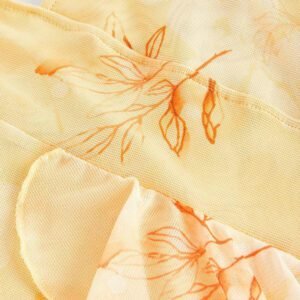 SHEIN MOD Robe d'été rose à encolure en V, avec découpe, volants à l'ourlet, fente haute et imprimé tie-dye
