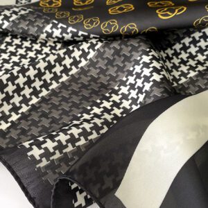 1 pièce Foulard carré imprimé floral en imitation de soie de 26,77 pouces pour femmes, bandeau/serre-tête/écharpe à usage multiple respirant/accessoire de sac élégant Bandana