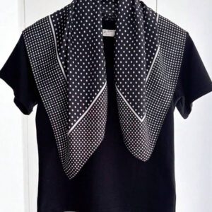 1 pièce Bandana floral imprimé carré en imitation soie 70 pour femme, écharpe carrée, écharpe pour la protection du cou, utilisable au quotidien