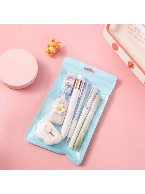 Ensemble de papeterie de dessin animé d'apprentissage. Ensemble mignon de crayon, gomme, ruban correcteur, stylo bille. Fournitures scolaires et de bureau. Cadeau de papeterie pour la rentrée scolaire. – Image 9