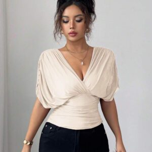 Elenzga T-shirt femme avec manches à volants, col croisé, taille froncée et ourlet à volants. Fabriqué en tissu élastique à doublure en maille, convenant pour les vacances, la plage et les tenues décontractées. Idéal pour les sorties et les déplacements printaniers et estivaux.