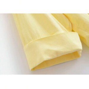 Vrouwen blouses met omslagkraag en lange mouwen, modieuze gele chique blouses, losse, casual overhemden voor dames met één rij knopen
