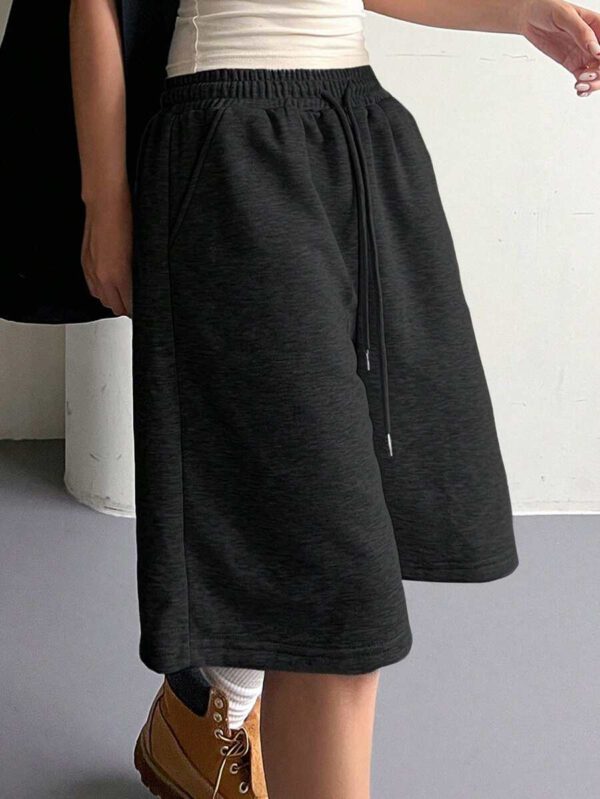 DAZY Short en maille à taille élastique et cordon de serrage pour femmes, style décontracté et polyvalent – Image 7